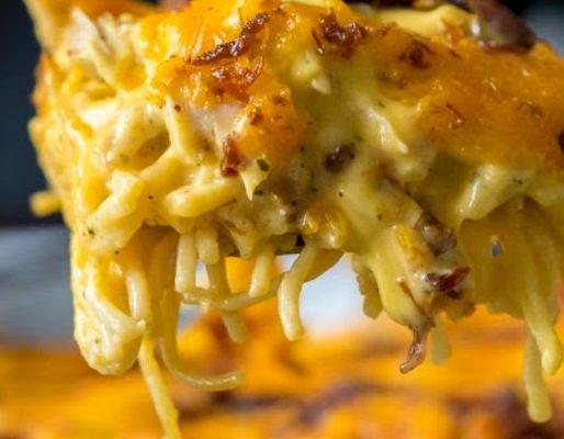 Cheesy Chicken Spaghetti Bake