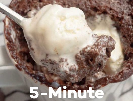 5-Minute Chocolate Mug Cake