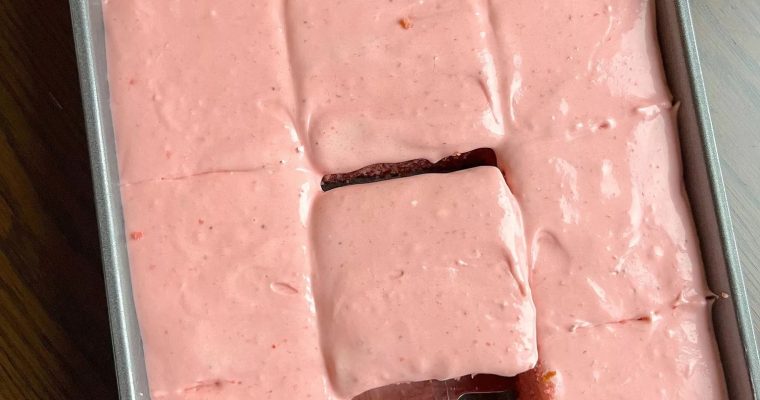 Double Strawberry Cake