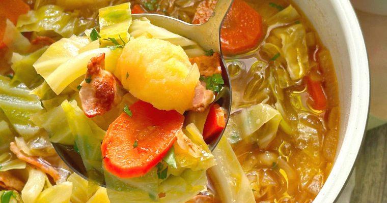 Irish Bacon Cabbage & Potato Soup