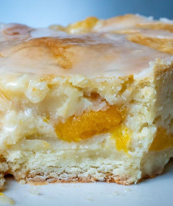 Peaches and Cream Cheesecake Bars