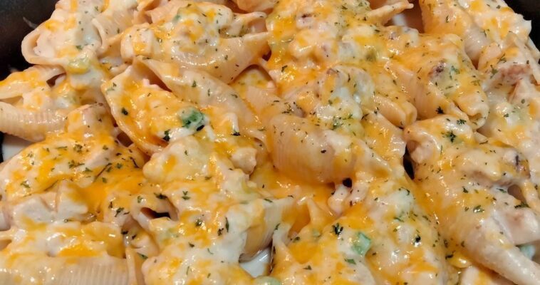 Stuffed Buffalo Chicken Shell