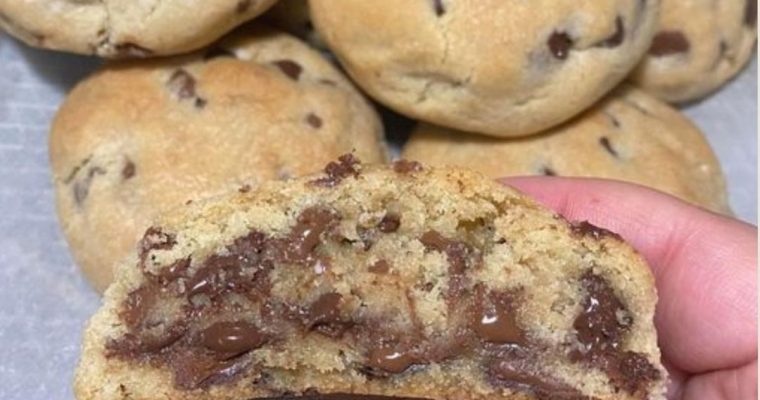 Banana Bread Chocolate Chip Cookies
