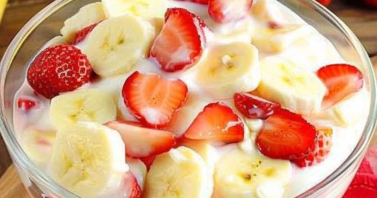 STRAWBERRY CHEESECAKE SALAD