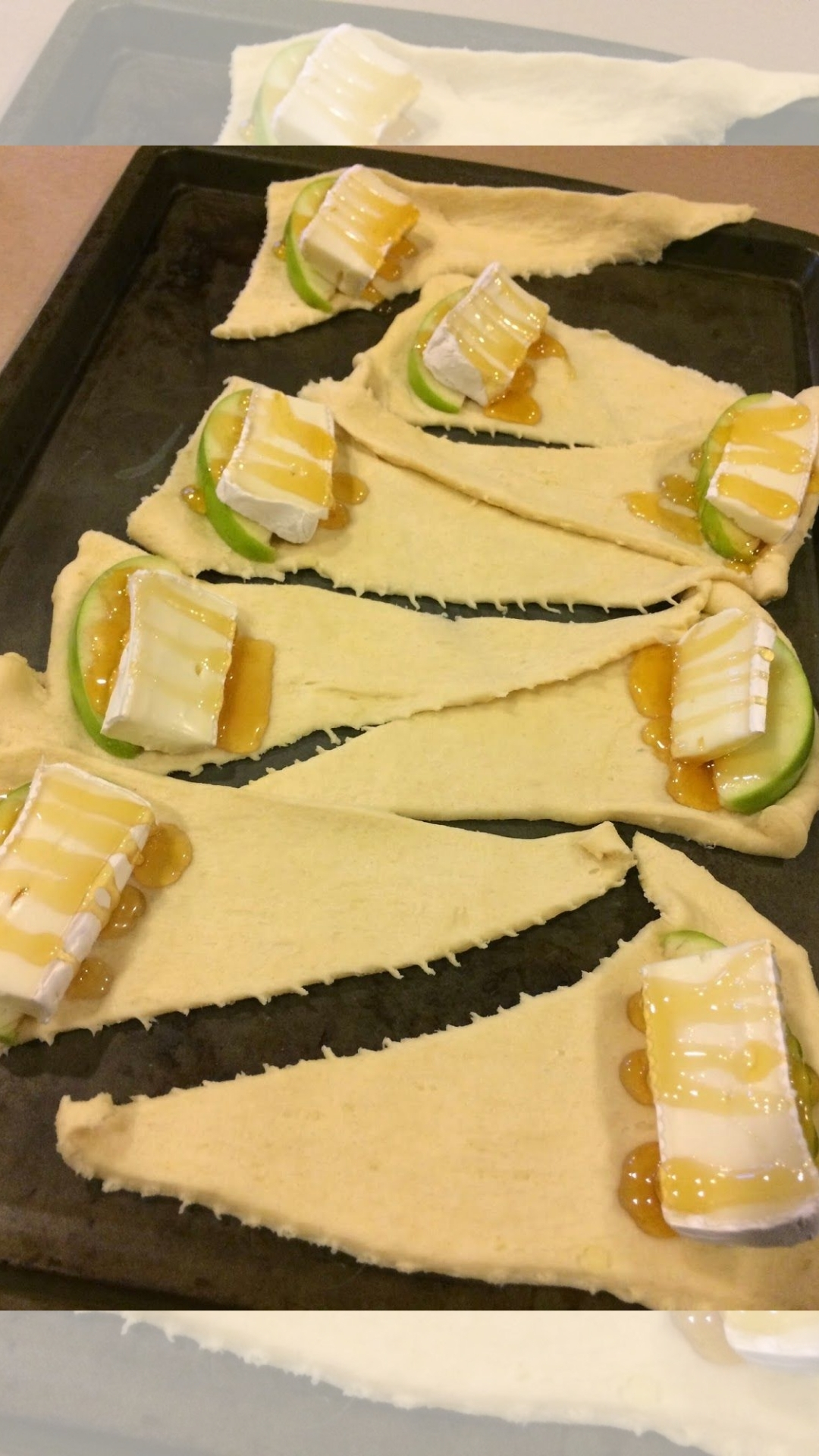 Apple and Brie Cheese Rolls