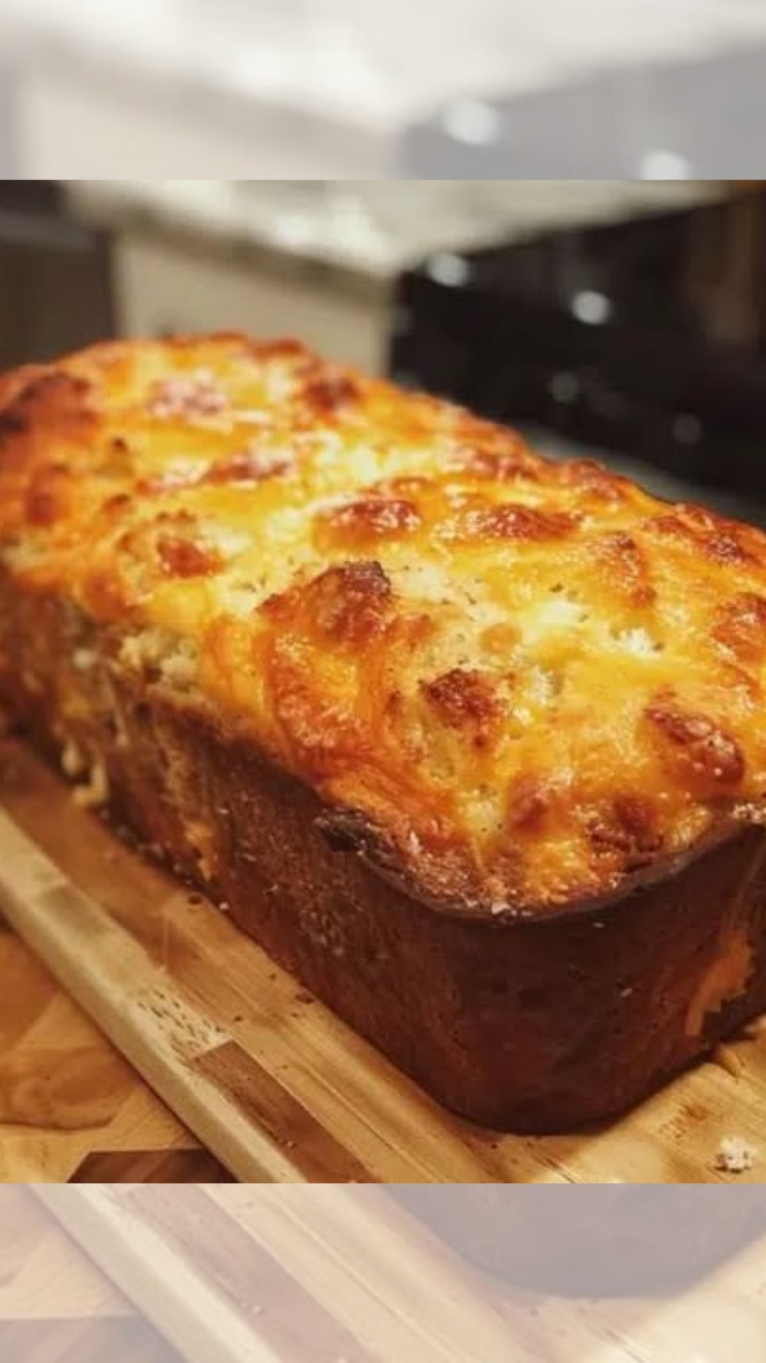 CHEDDAR CHEESE BREAD
