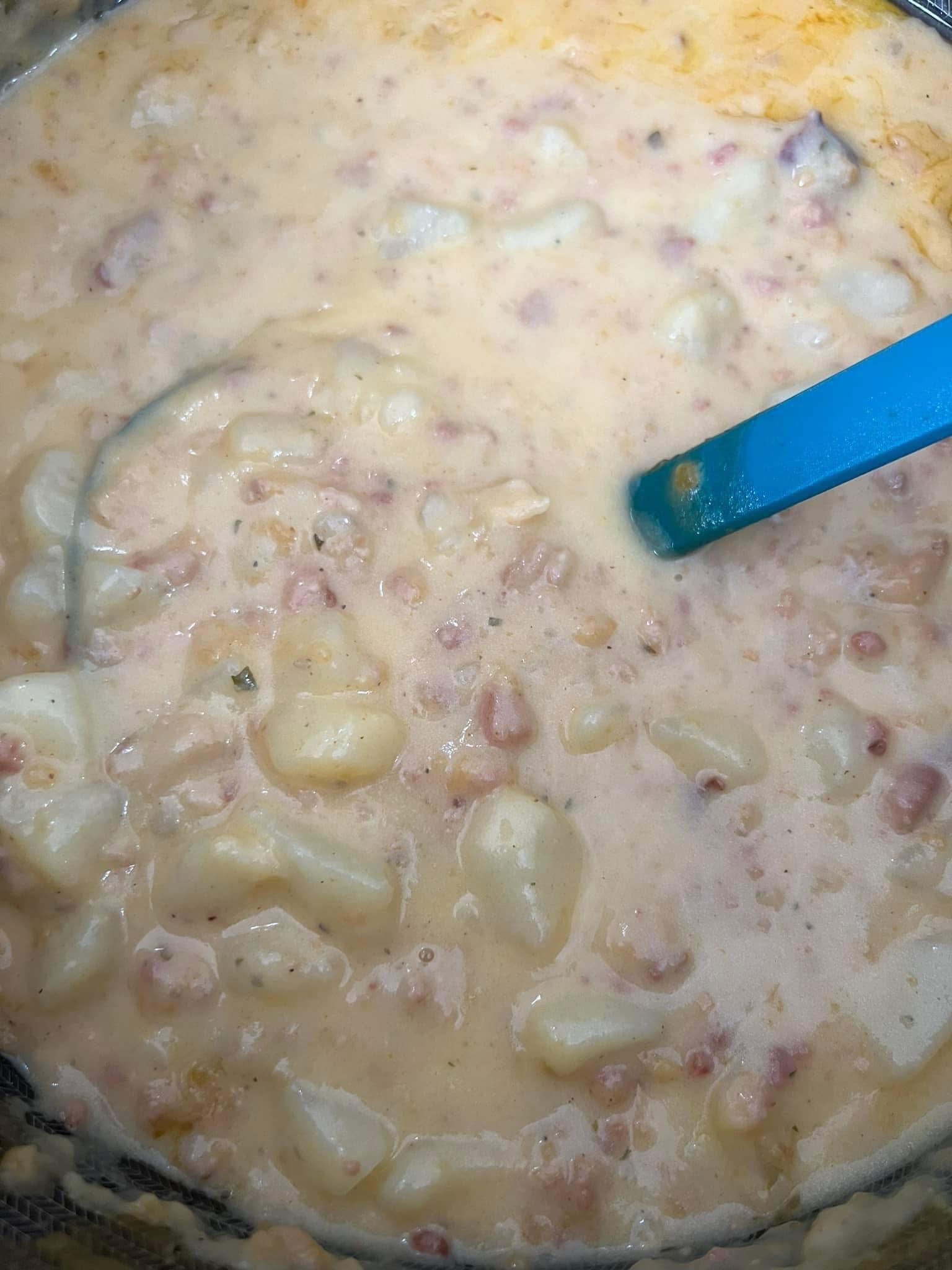 GRANDMA’S HOMEMADE POTATO SOUP
