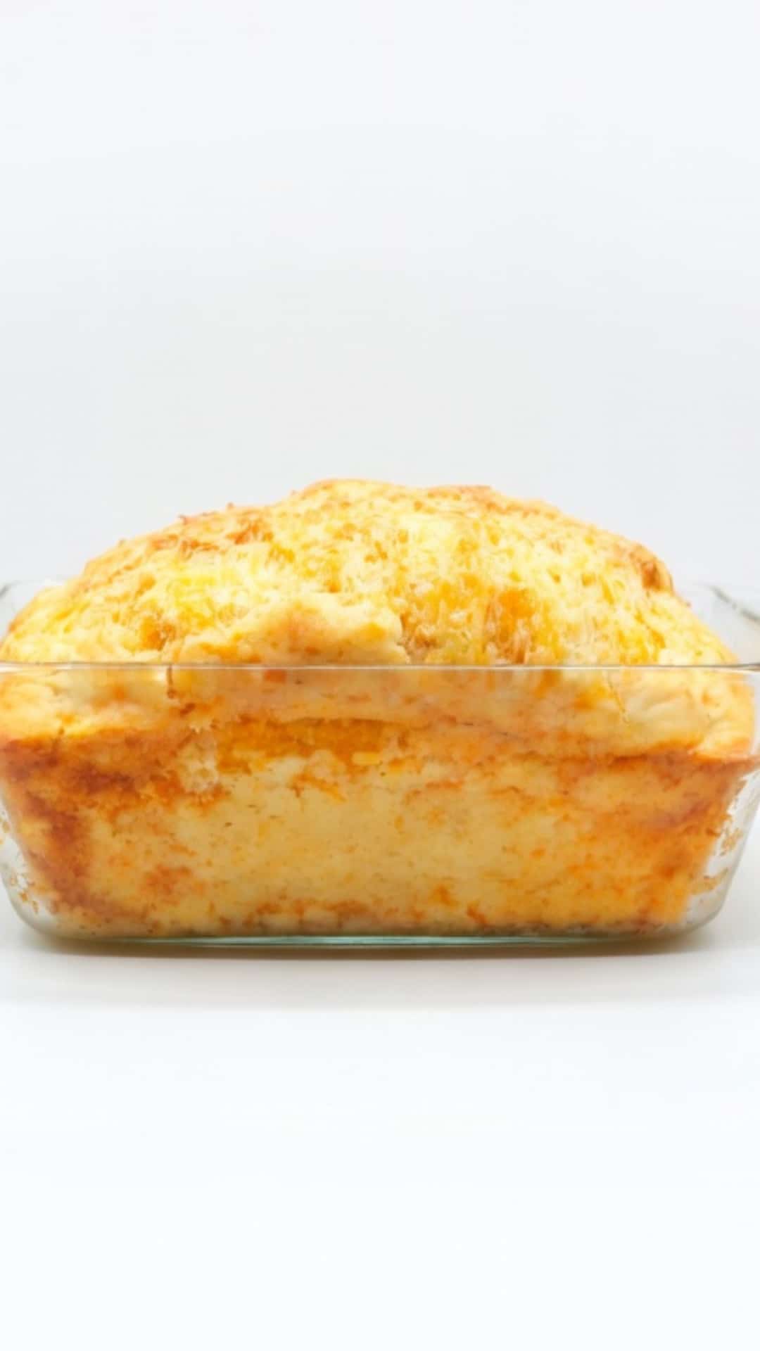 CHEDDAR CHEESE BREAD