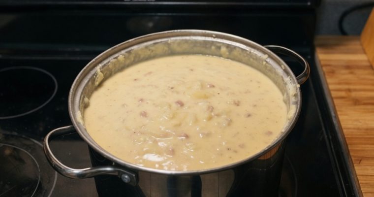 GRANDMA’S HOMEMADE POTATO SOUP