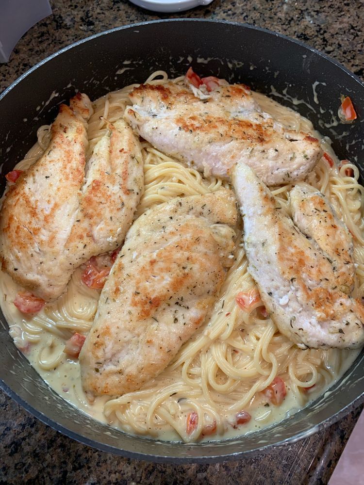 ITALIAN CHICKEN PASTA IN WHITE WINE PARMESAN