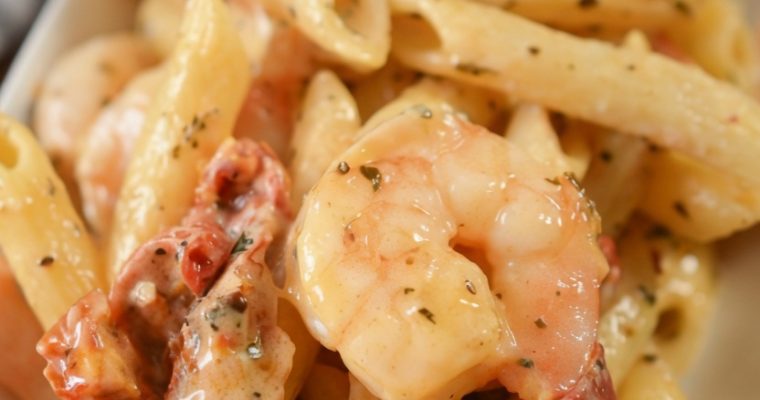 CREAMY MOZZARELLA SHRIMP PASTA
