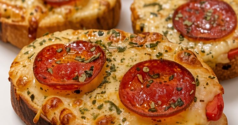 Garlic Bread Pizza