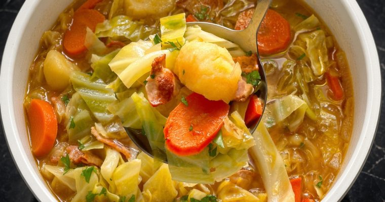 Irish Bacon Cabbage & Potato Soup