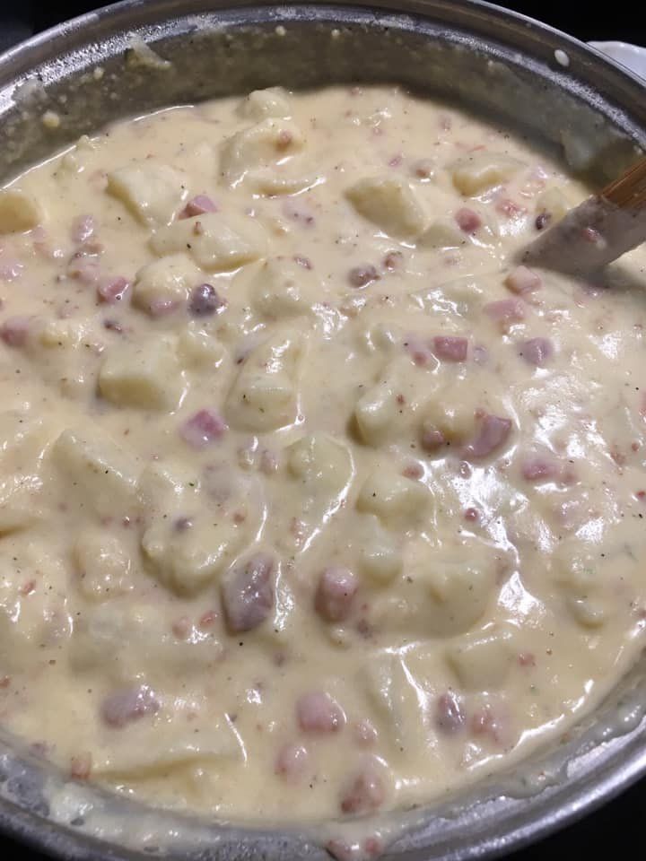 GRANDMA’S HOMEMADE POTATO SOUP