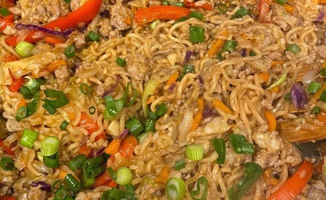 EGG ROLL RAMEN SKILLET