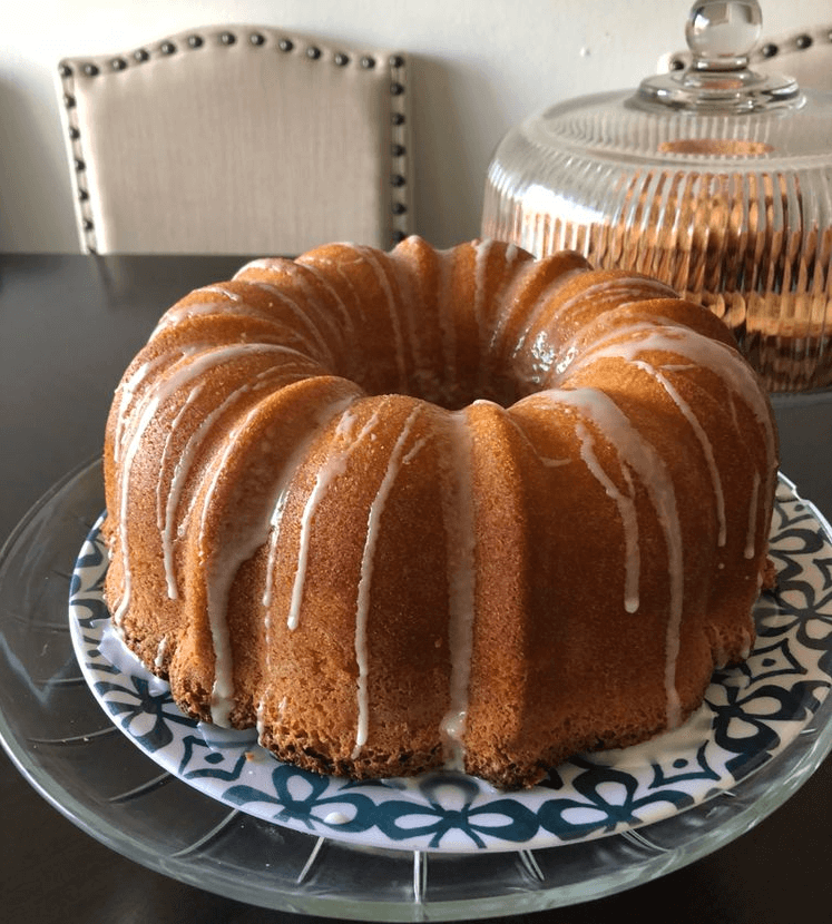 Old-Fashioned Cream Cheese Pound Cake