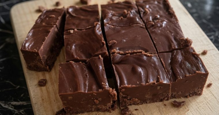 OLD FASHIONED FUDGE MADE SIMPLE