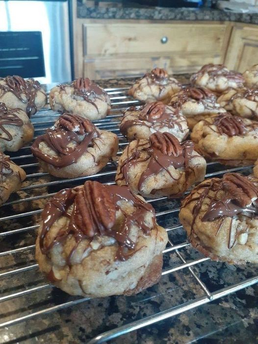 BUTTERED PECAN COOKIES