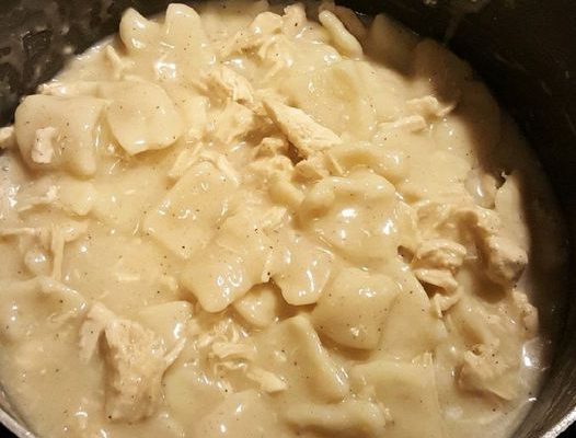 CRACKER BARREL CHICKEN AND DUMPLINGS