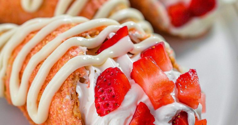 Strawberry Crunch Cheesecake Cones