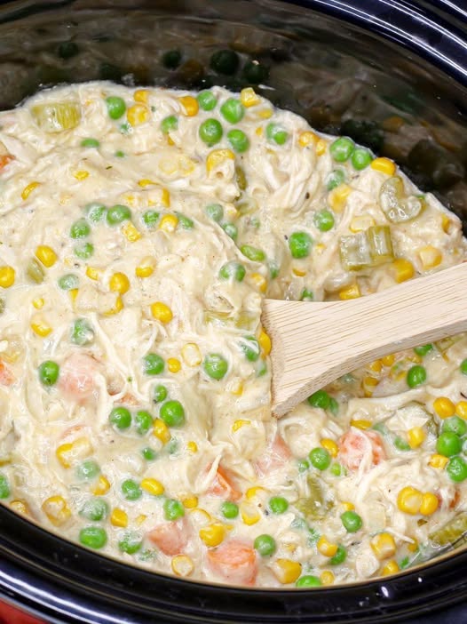 Crock Pot Chicken Pot Pie