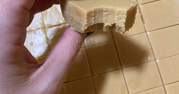 The Easiest Peanut Butter Fudge!