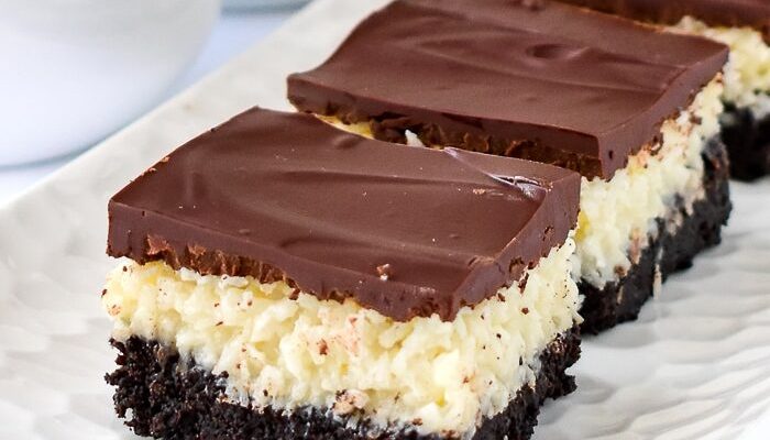 Coconut Bounty Cookie Bars