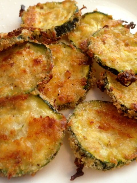 ZUCCHINI PARMESAN CRISPS