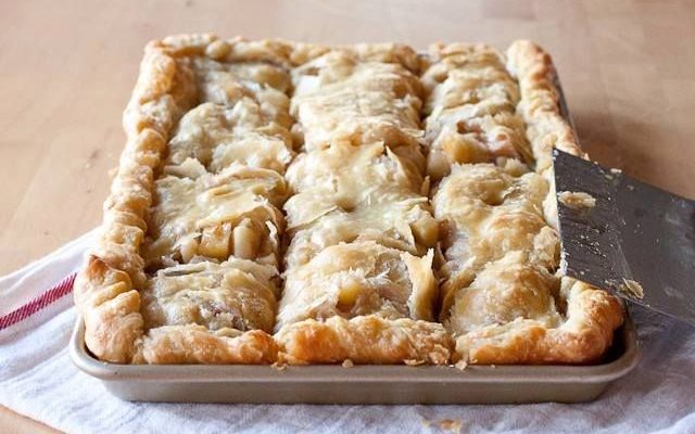 APPLE SLAB PIE