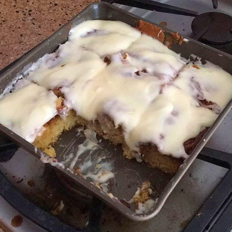 CINNAMON ROLL CAKE WITH CREAM CHEESE FROSTING