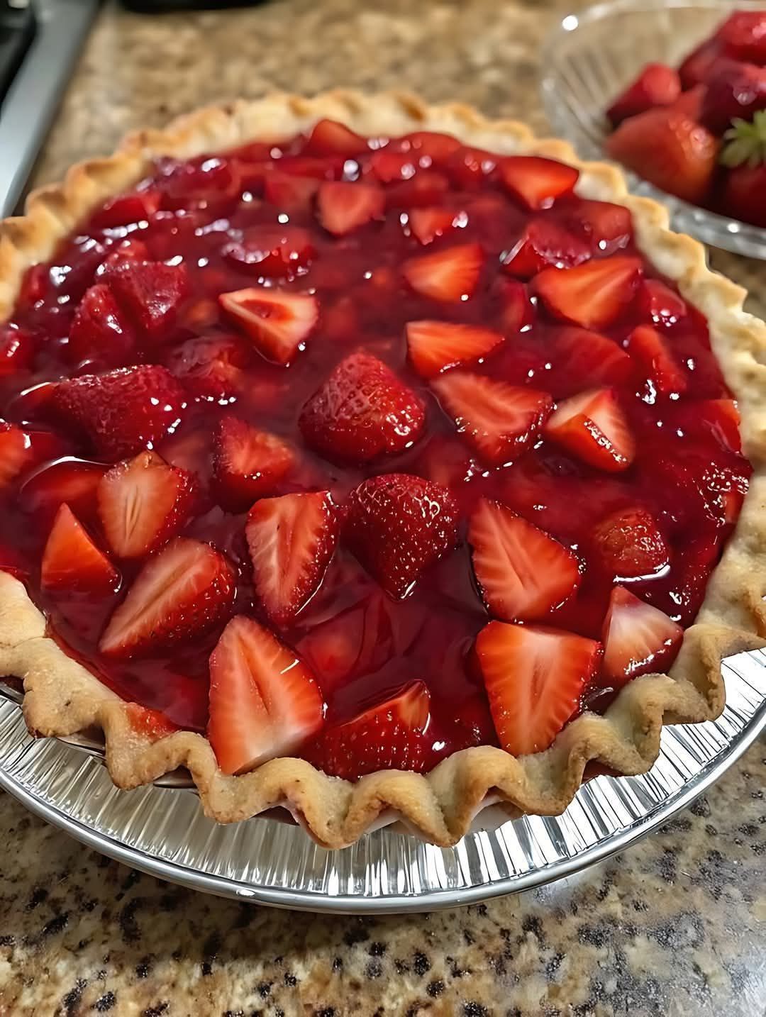 Big Boy’s Fresh Strawberry Pie