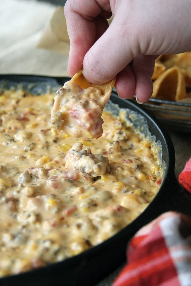 Spicy Sausage Cheese Dip