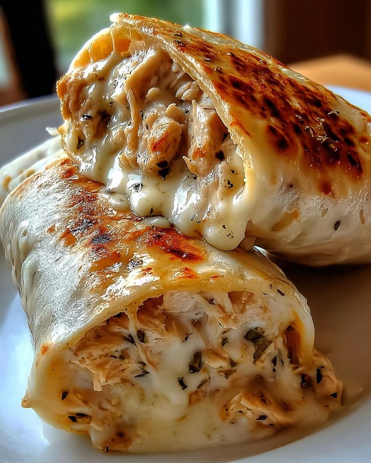 Cheesy Garlic Chicken Wraps