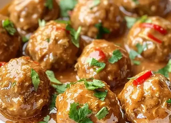 Slow Cooker Thai Chicken Meatballs