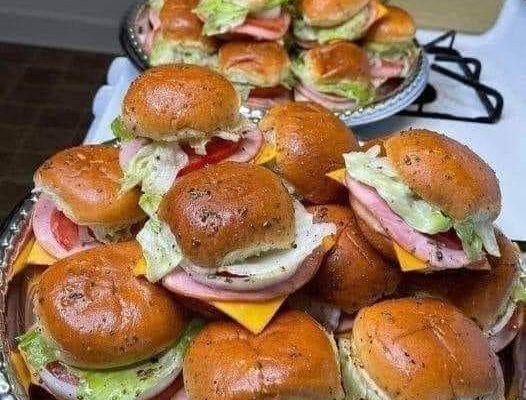 CLUB SANDWICH SLIDERS