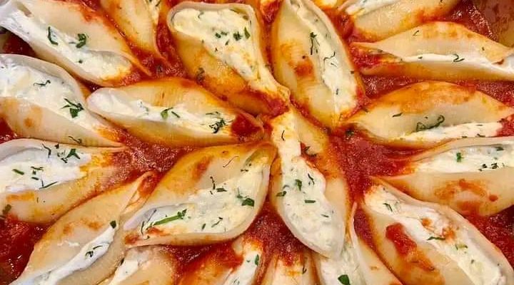 STUFFED SHELLS