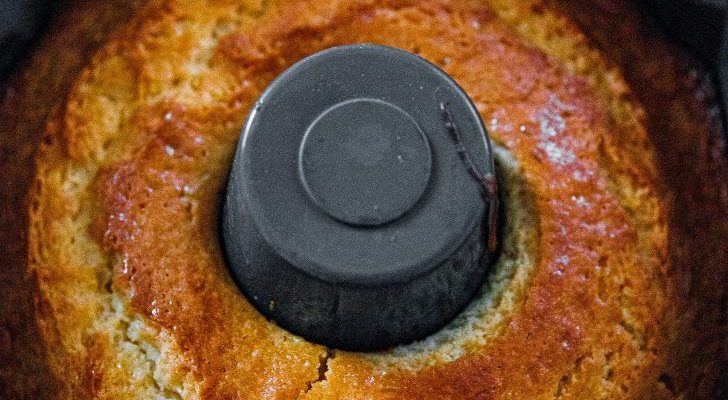 LEMON 7-UP CAKE