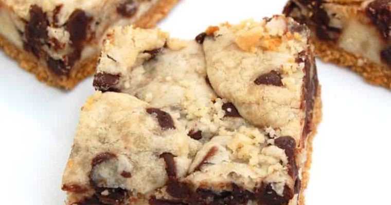 COOKIE DOUGH CHEESECAKE BARS