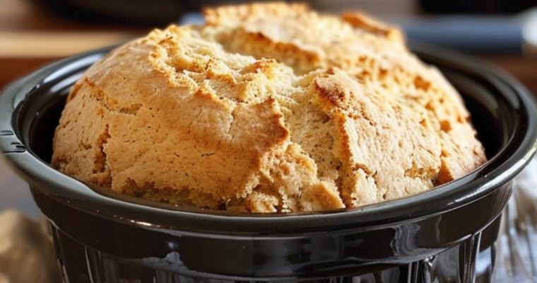 TWO-INGREDIENT SLOW COOKER BEER BREAD
