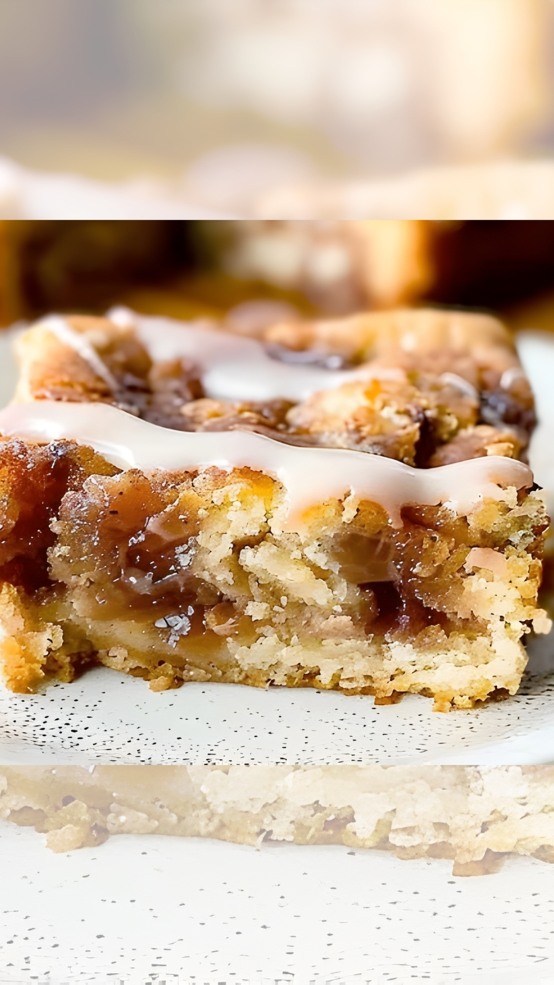 CINNAMON APPLE CAKE