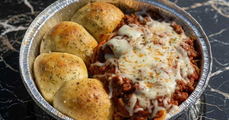 Spaghetti & Stuffed Mozzarella Garlic Bread