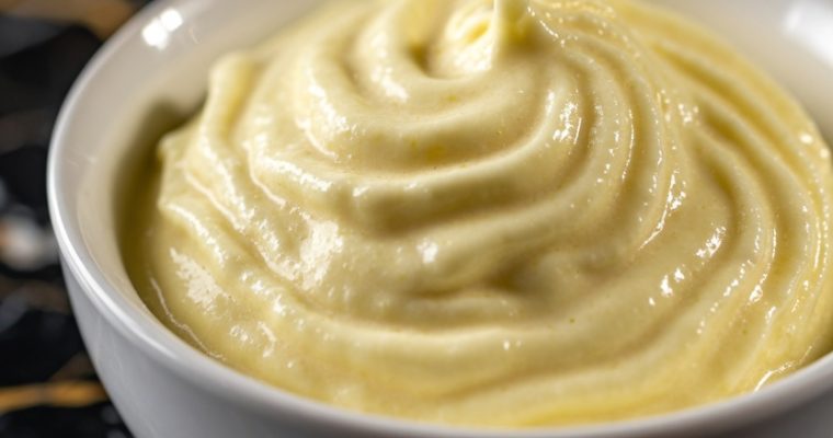 PINEAPPLE SOFT SERVE ICE CREAM