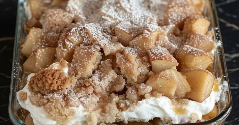 3 INGREDIENT APPLE PIE CAKE