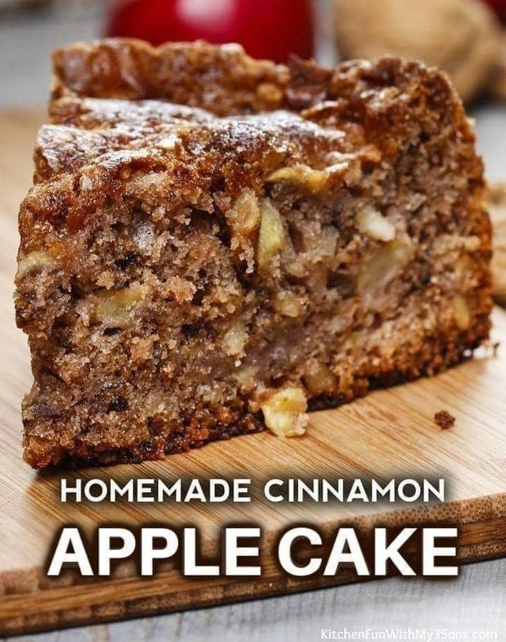 Homemade Cinnamon Apple Cake