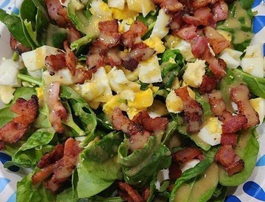 SPINACH SALAD WITH WARM BACON DRESSING