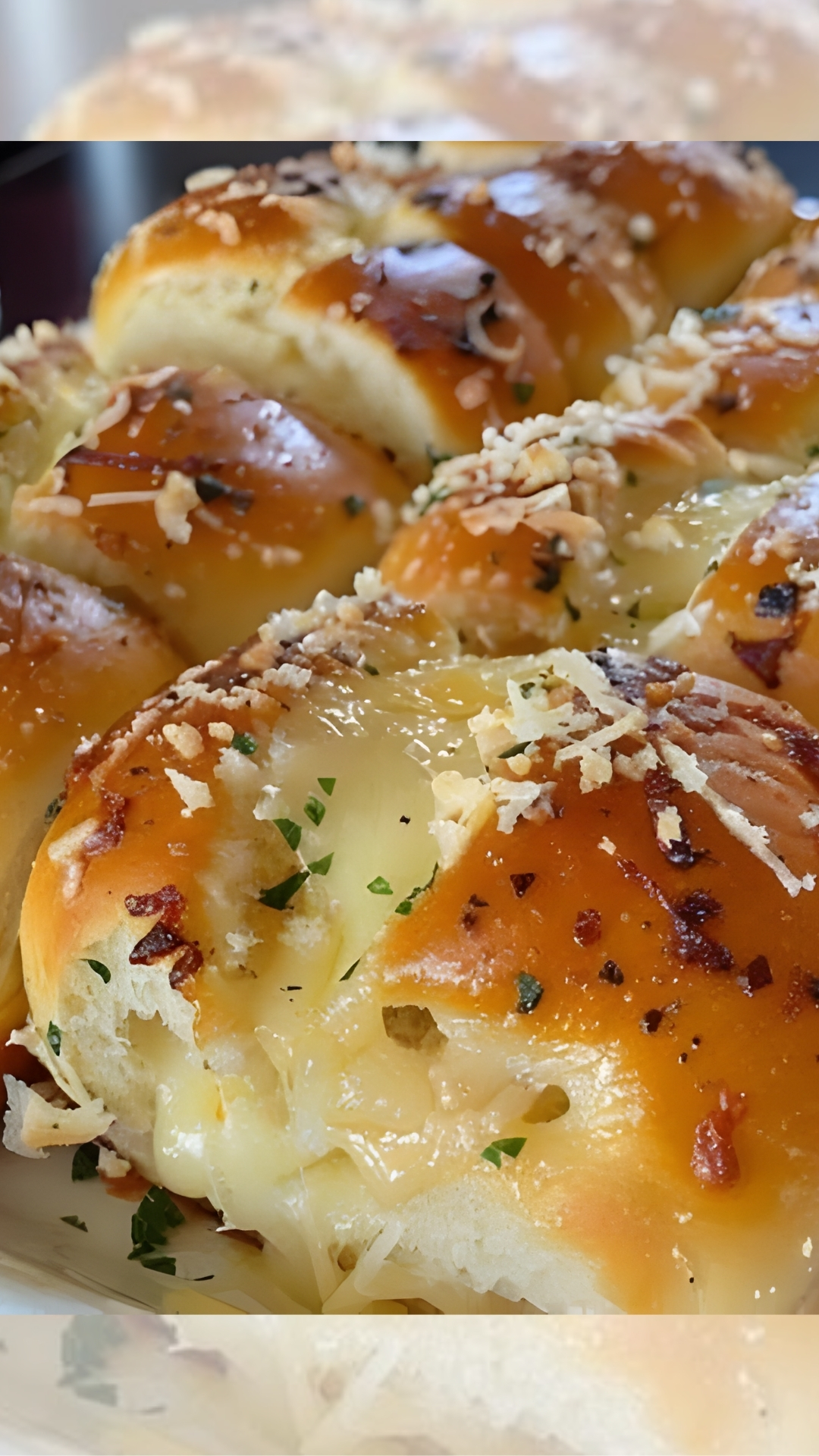 Hawaiian Roll Garlic Bread