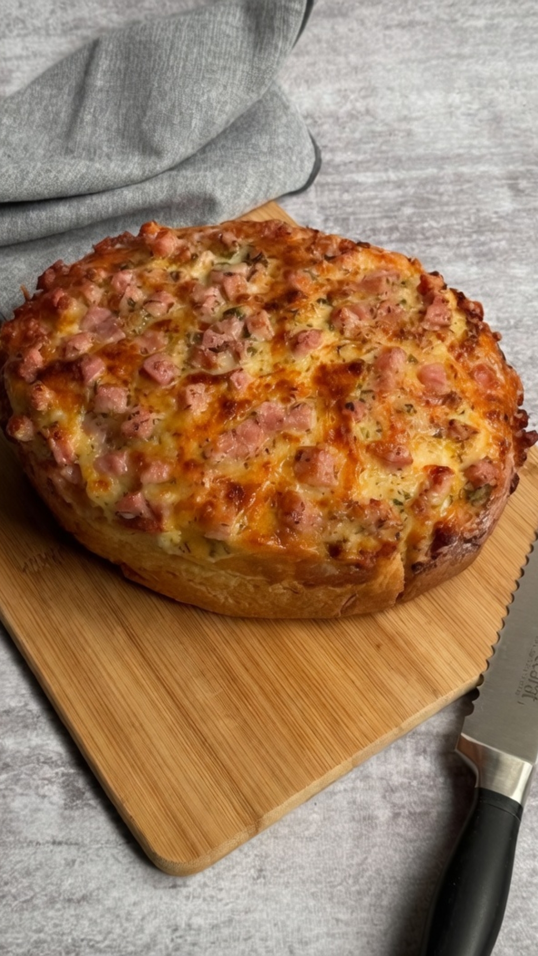 BACON AND CHEESE SLOW COOKED BREAD