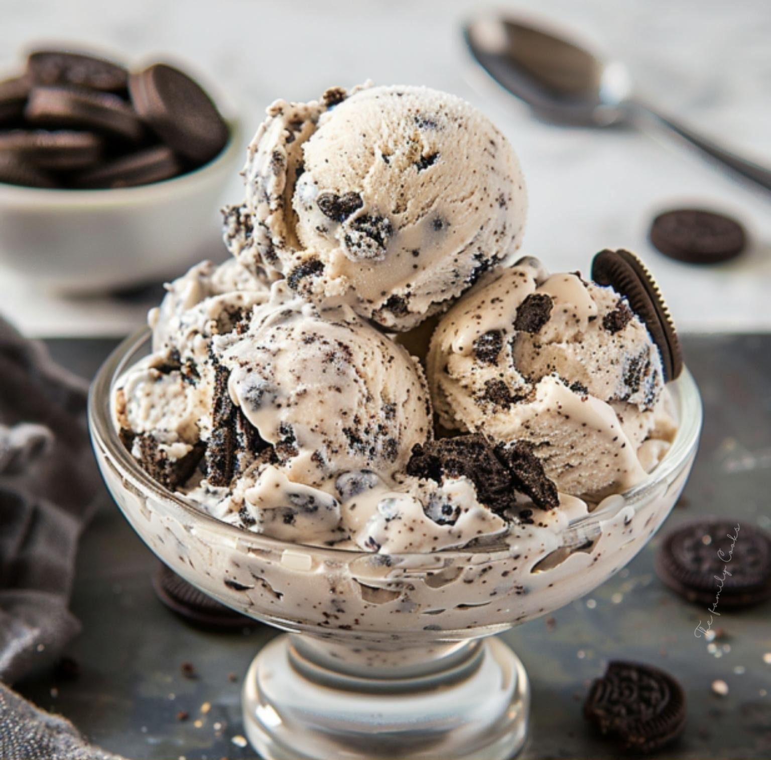 NO CHURN OREO ICE CREAM