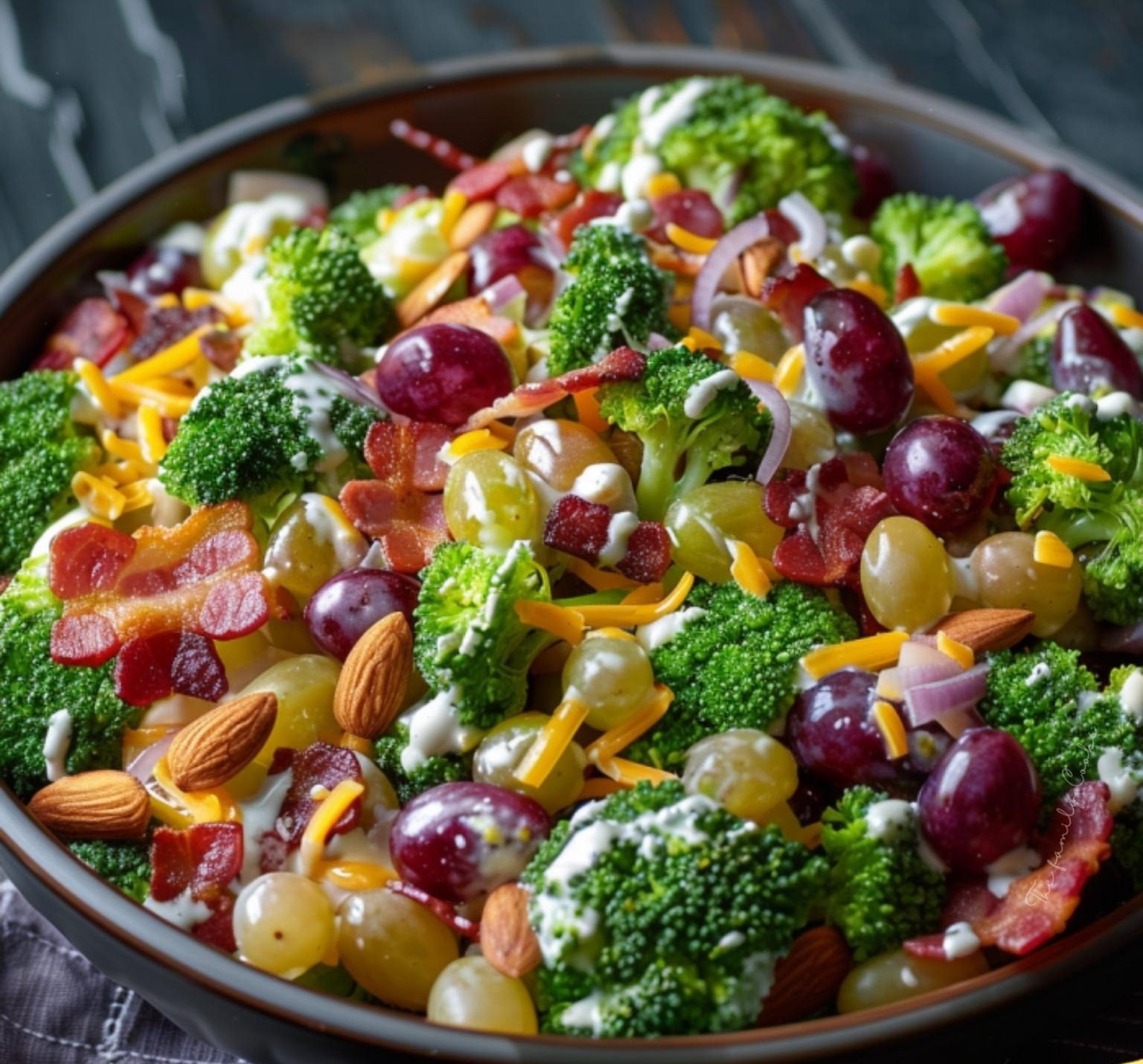 Broccoli, Grapes, Bacon Salad