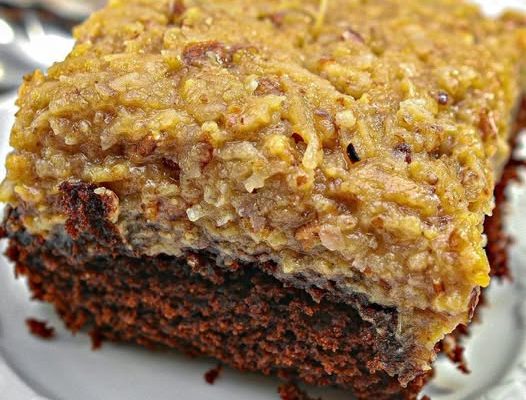 Old Fashioned German Chocolate Sheet Cake